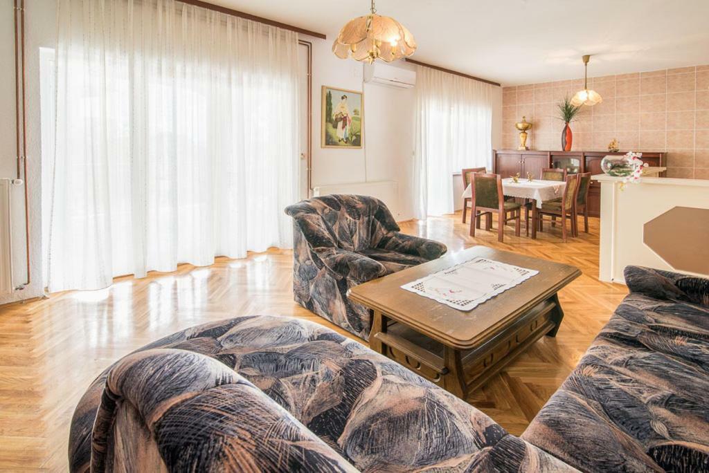 Beljan Apartments Крк Екстер'єр фото